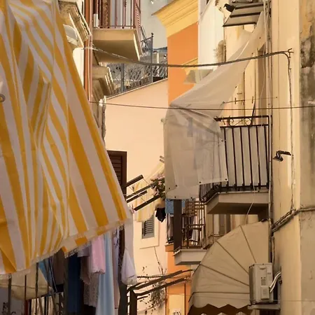 Casa Calamondino Барі
